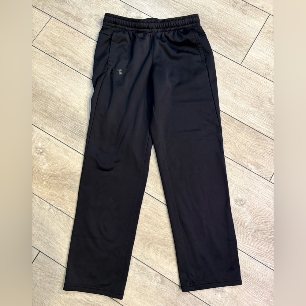 Under Armour boys black sweatpants
